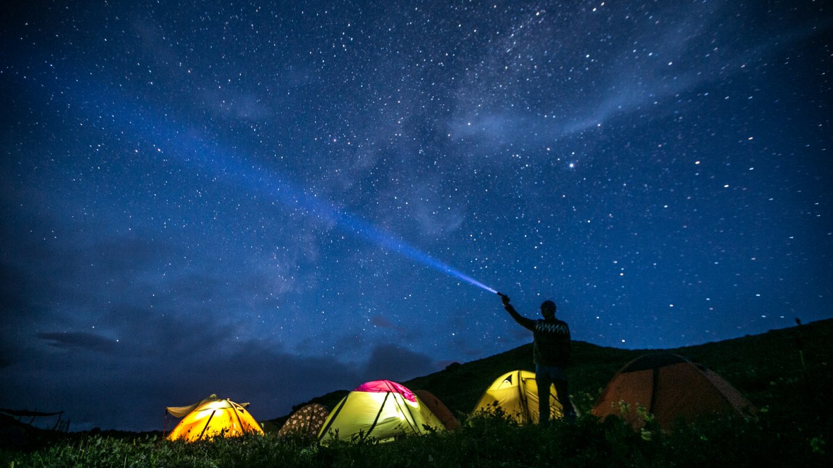 星空夜空图片,分享一组风光其他图片给大家,图中的桌面壁纸壁纸