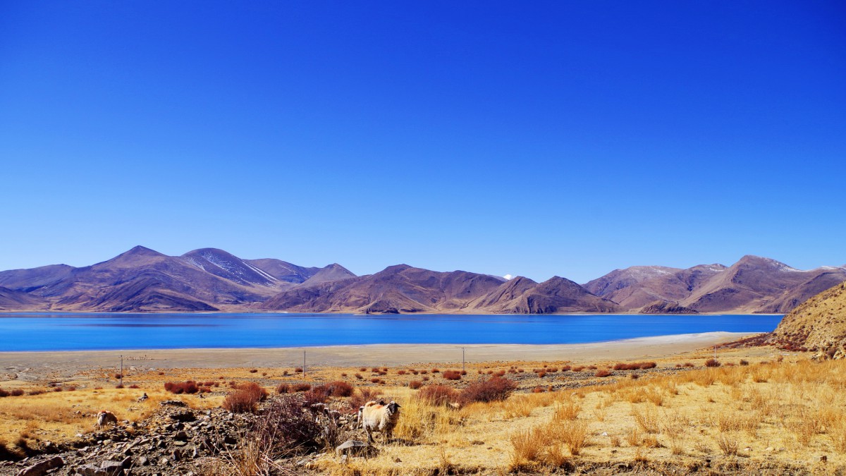 西藏羊卓雍措风光壁纸-风景壁纸-高清风景图片-第4图-娟娟壁纸