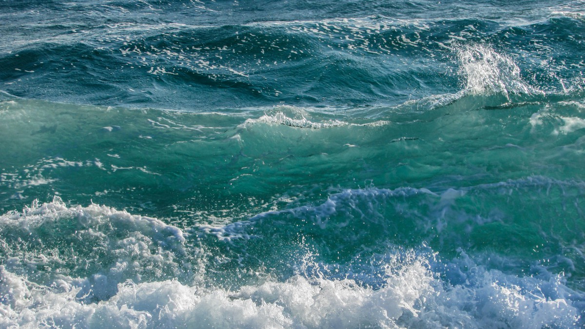 海浪浪花图片-风景壁纸-高清风景图片-第11图-娟娟壁纸
