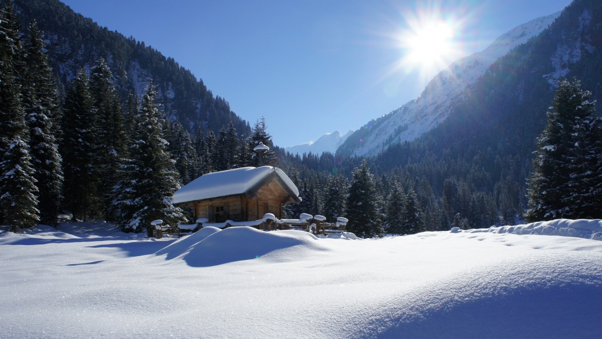 高清冬季白雪图片-风景壁纸-高清风景图片-第9图-娟娟壁纸