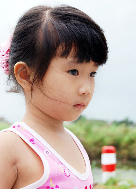 3岁至4岁可爱小女孩发型扎法