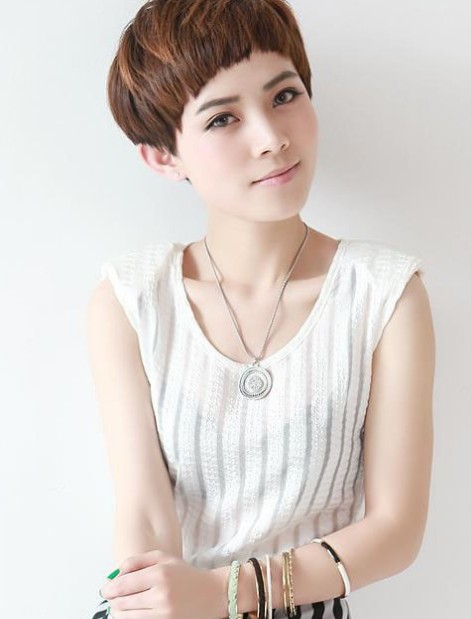 特有女人味的短发发型图片