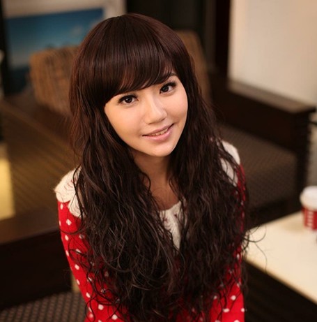 甜美中长发玉米烫发型图片女