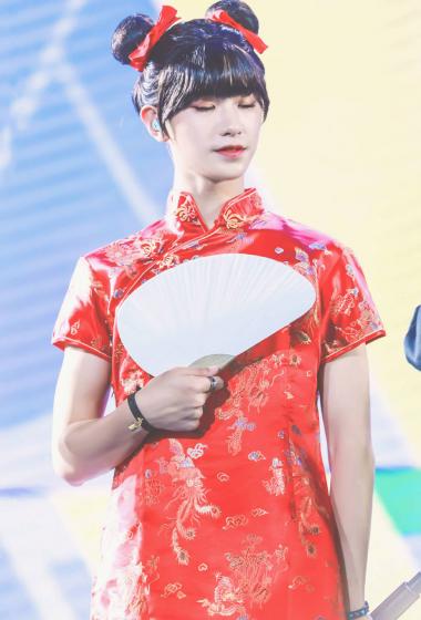 黄明昊cosplay春丽高清图片88
