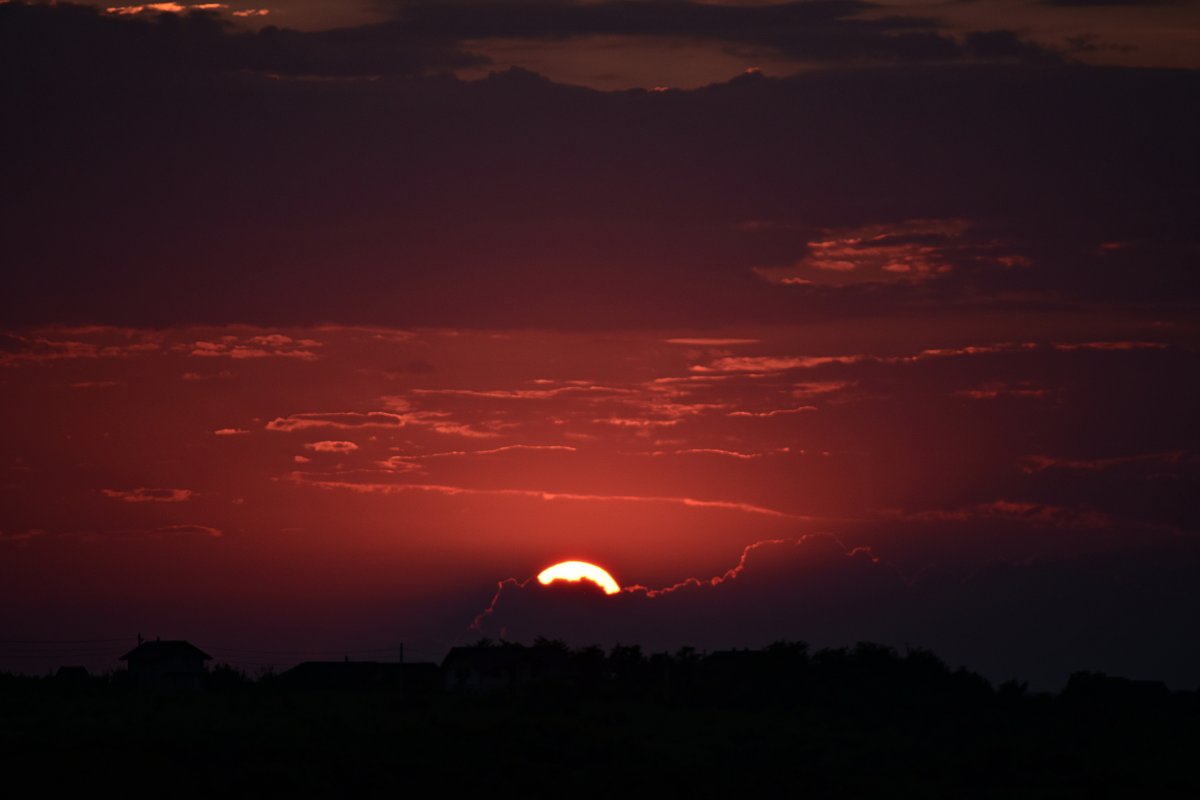 夕阳残阳图片