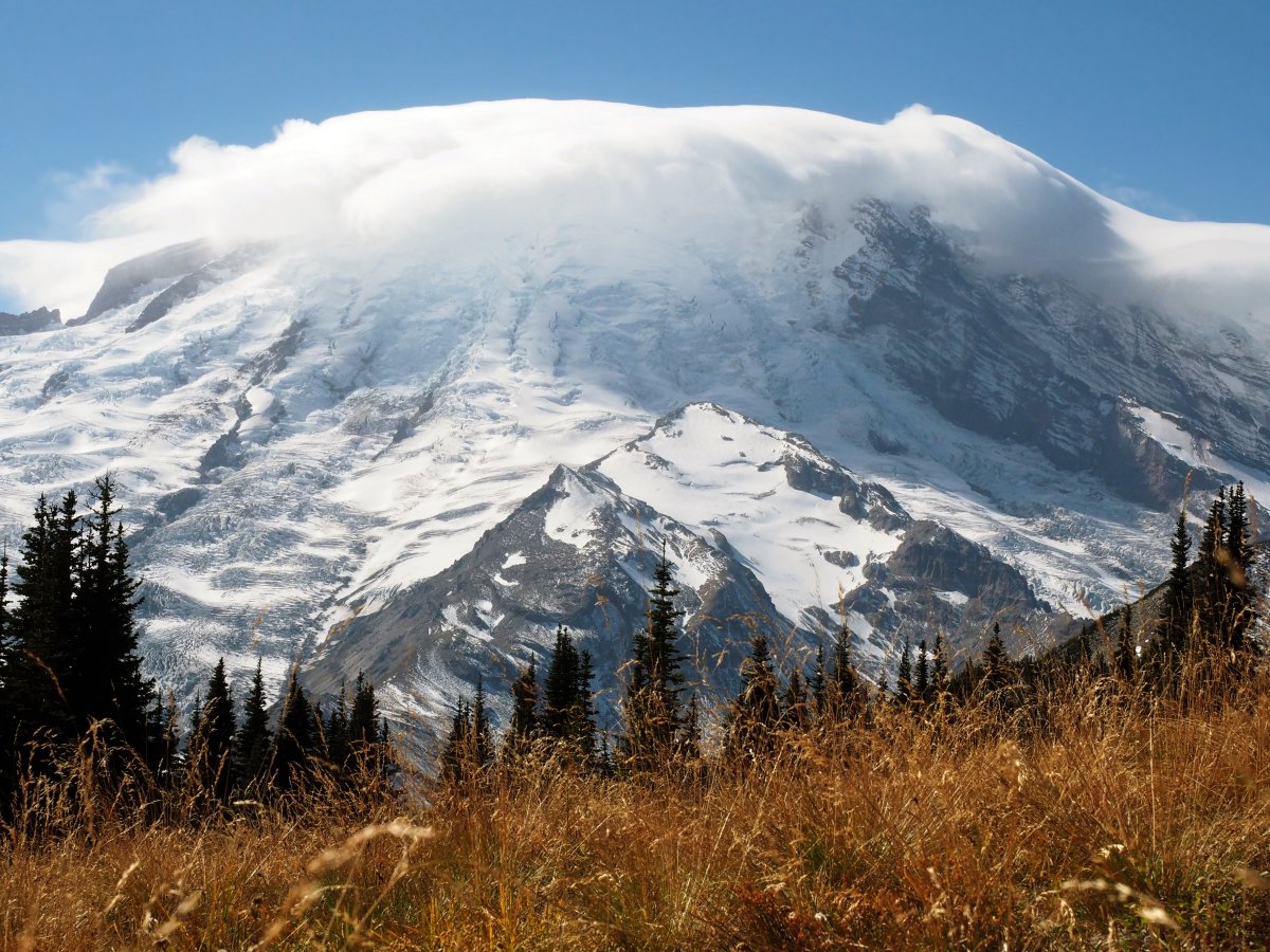 高清雪山美景图片