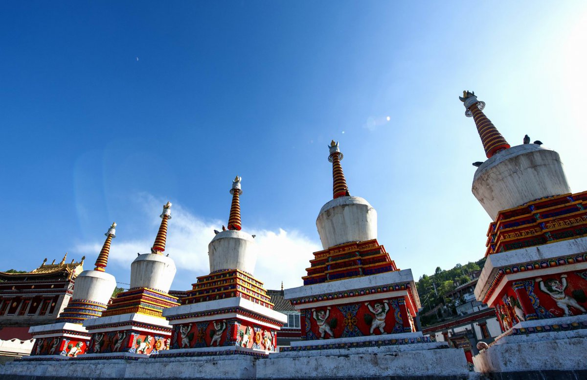 青海西宁塔尔寺风景图片