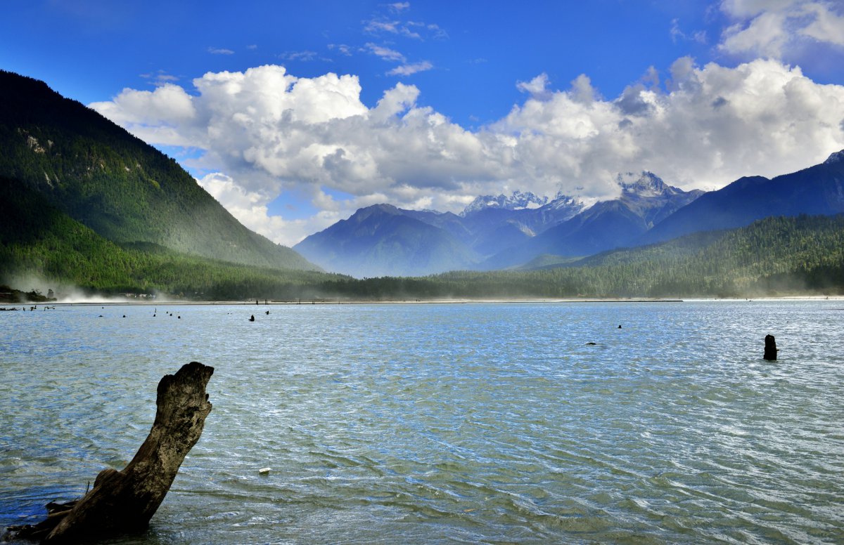 西藏古乡湖风景图片