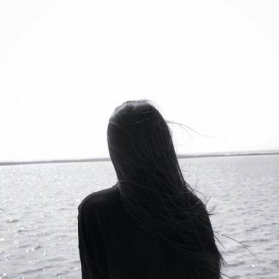 带来好运的好看女生背影头像