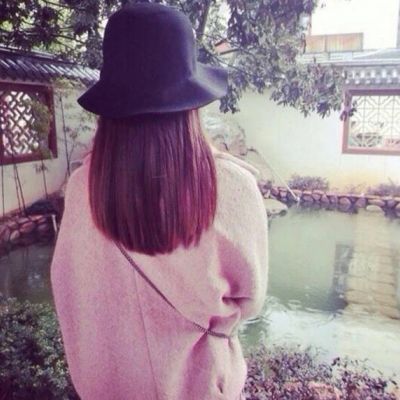 唯美女生背影头像文艺气质