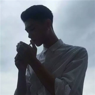 男生超拽抽烟霸气头像大全