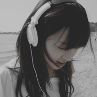 小清新唯美戴耳机的女生头像图片