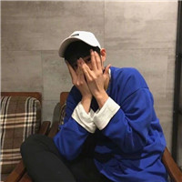 戴棒球帽帅气男生头像