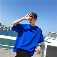 时尚男生街拍头像