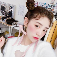 呆萌双丸子头女生头像