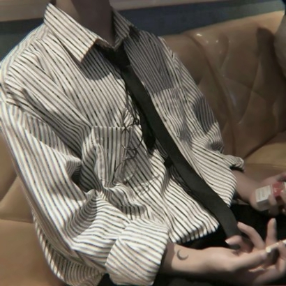 高冷男头不露脸,男生头像图片
