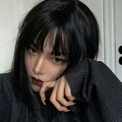 外貌精致女生头像