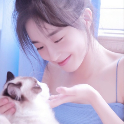 qq女生头像简单干净