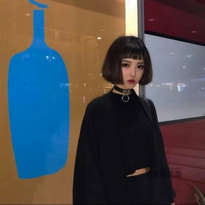 女生头像霸气短发发型