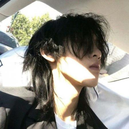 qq头像韩国男生