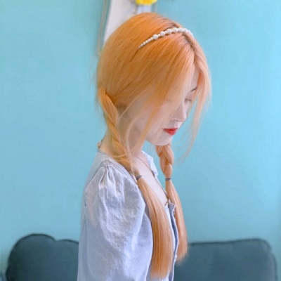 高清好看的金色头发图片女生头像