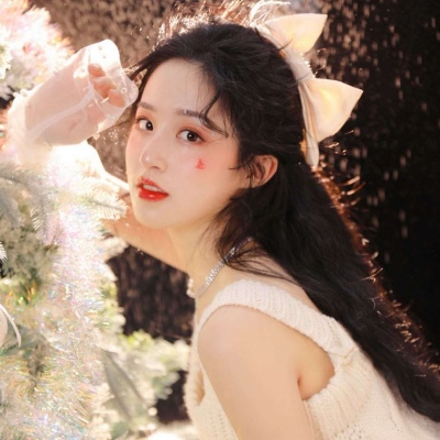 高清唯美好看的圣诞头像女生图片