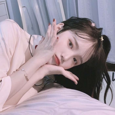 2022年最火的头像闺蜜 560423184755614.jpg