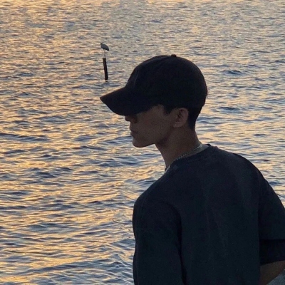 帅哥都会用的超级优质的男生好看头像