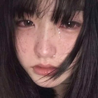 高清最近很火很丧的头像女生图片