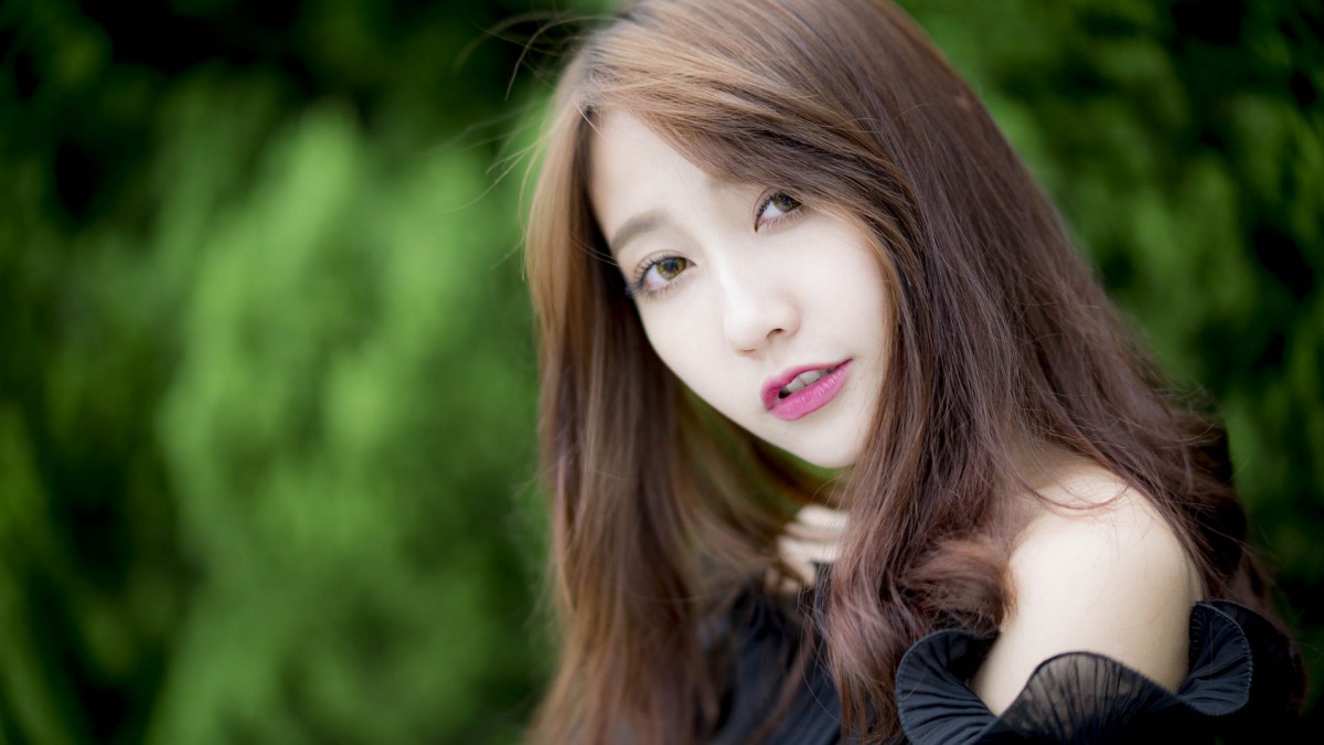 萝莉美女户外写真集-美女壁纸-高清美女图片-第17图-娟娟壁纸