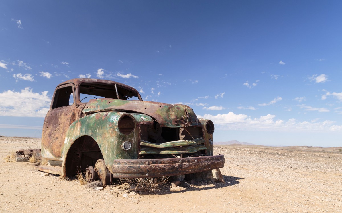 被遗弃的破烂汽车图片78