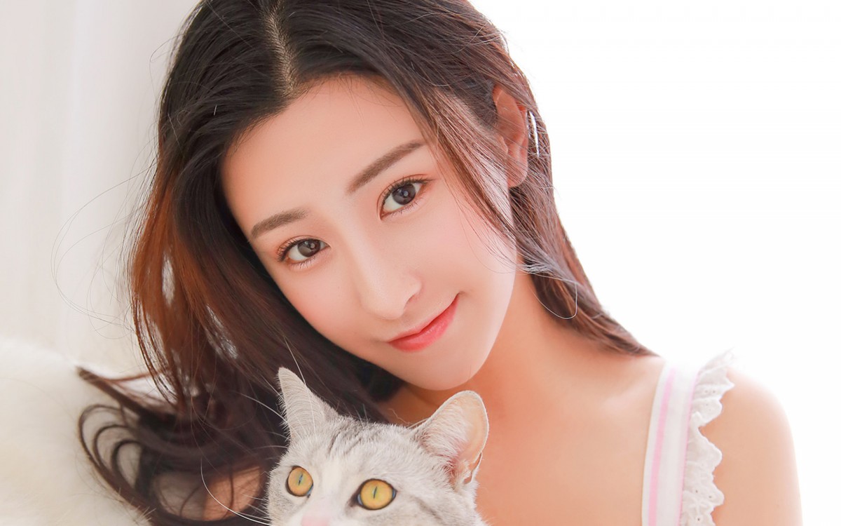 朱圣祎粉嫩图片壁纸-美女壁纸-高清美女图片-娟娟壁纸