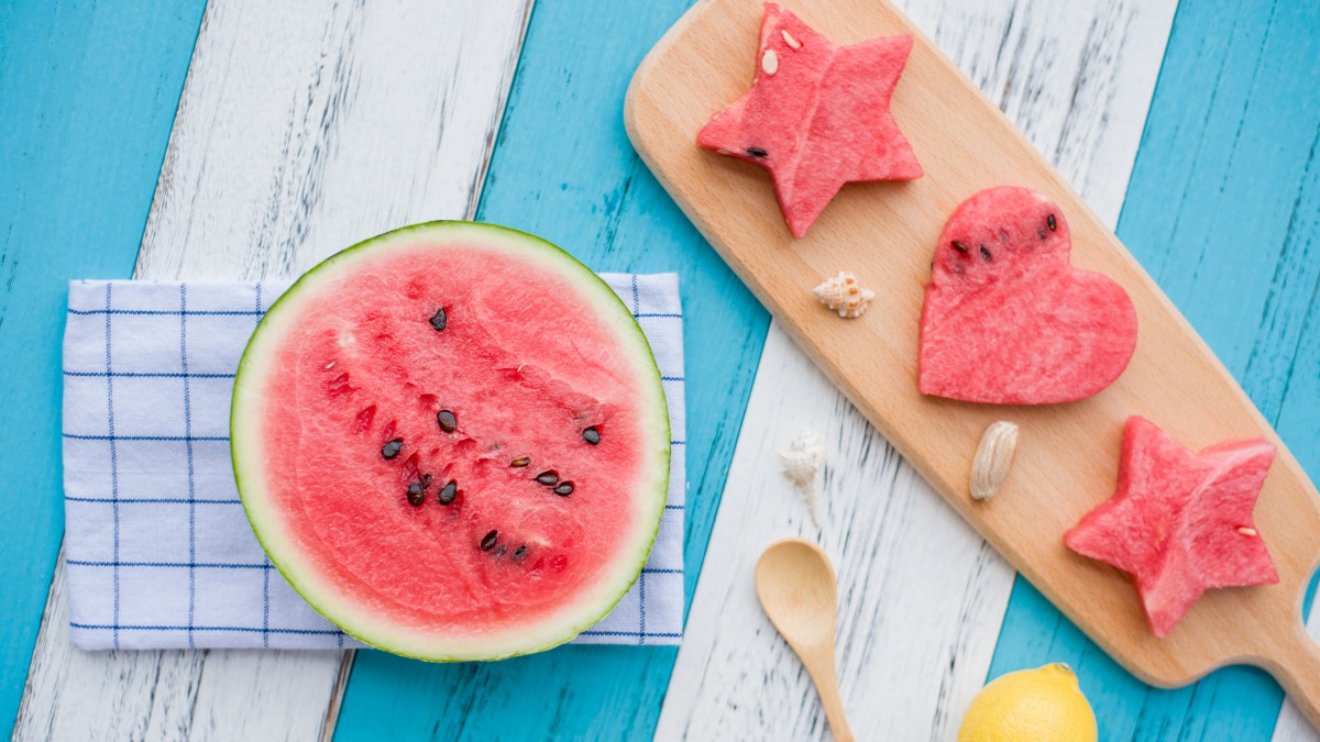 夏日清凉西瓜创意图片-花卉壁纸-高清花卉图片-第8图-娟娟壁纸