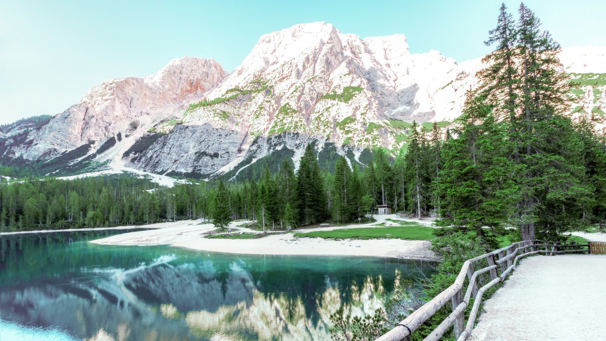 原图你的电脑分辨率(1600x1600)→生成壁纸显示:√欣赏模式全屏模式