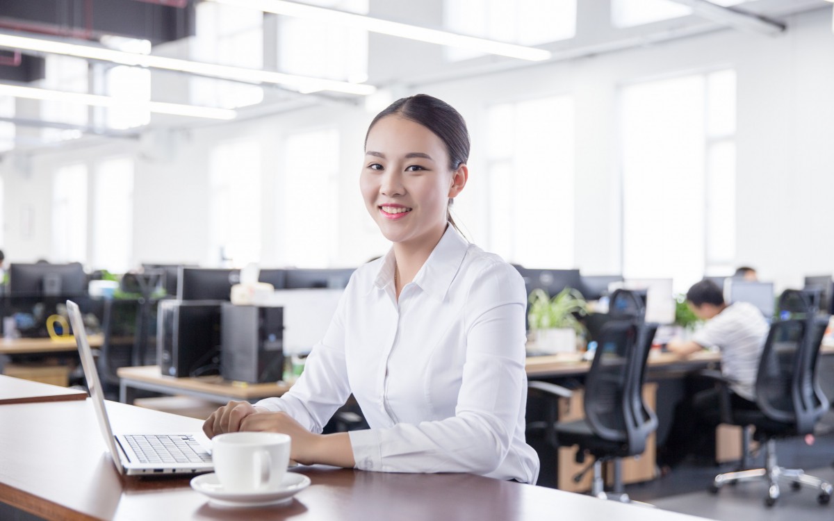 工作中的女白领图片611