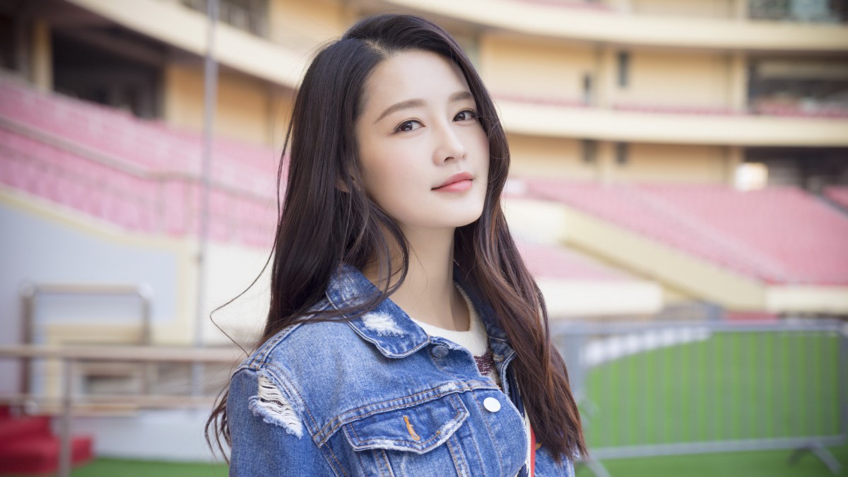 李沁图片-美女壁纸-高清美女图片-第6图-娟娟壁纸
