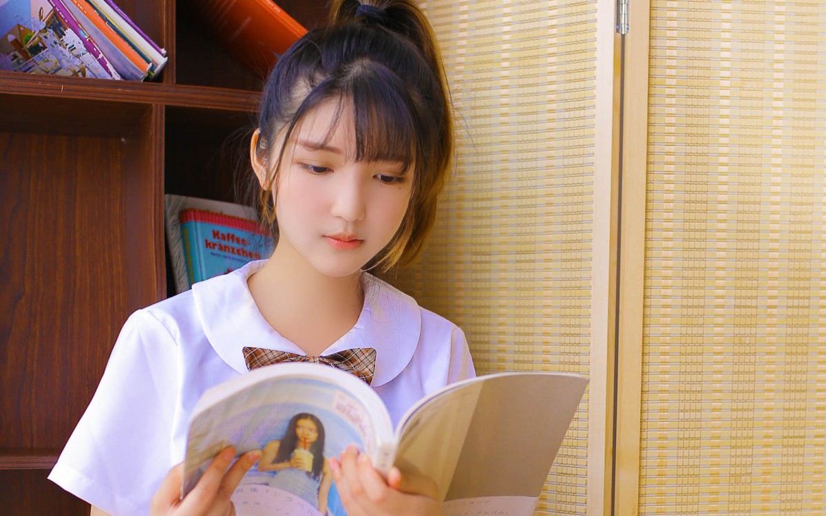 清新甜美学生妹图片-美女壁纸-高清美女图片-第2图-娟娟壁纸