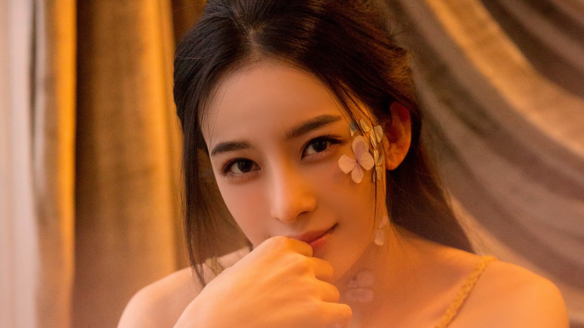 赵韩樱子性感壁纸(4/8)