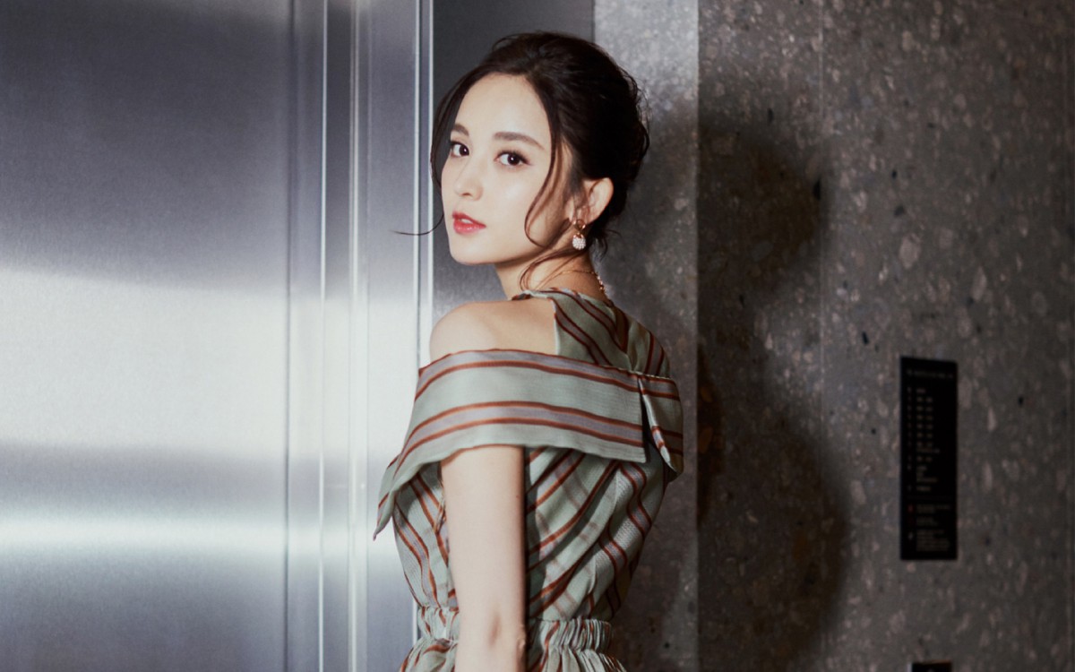 古力娜扎完美身材图片壁纸(2/9)