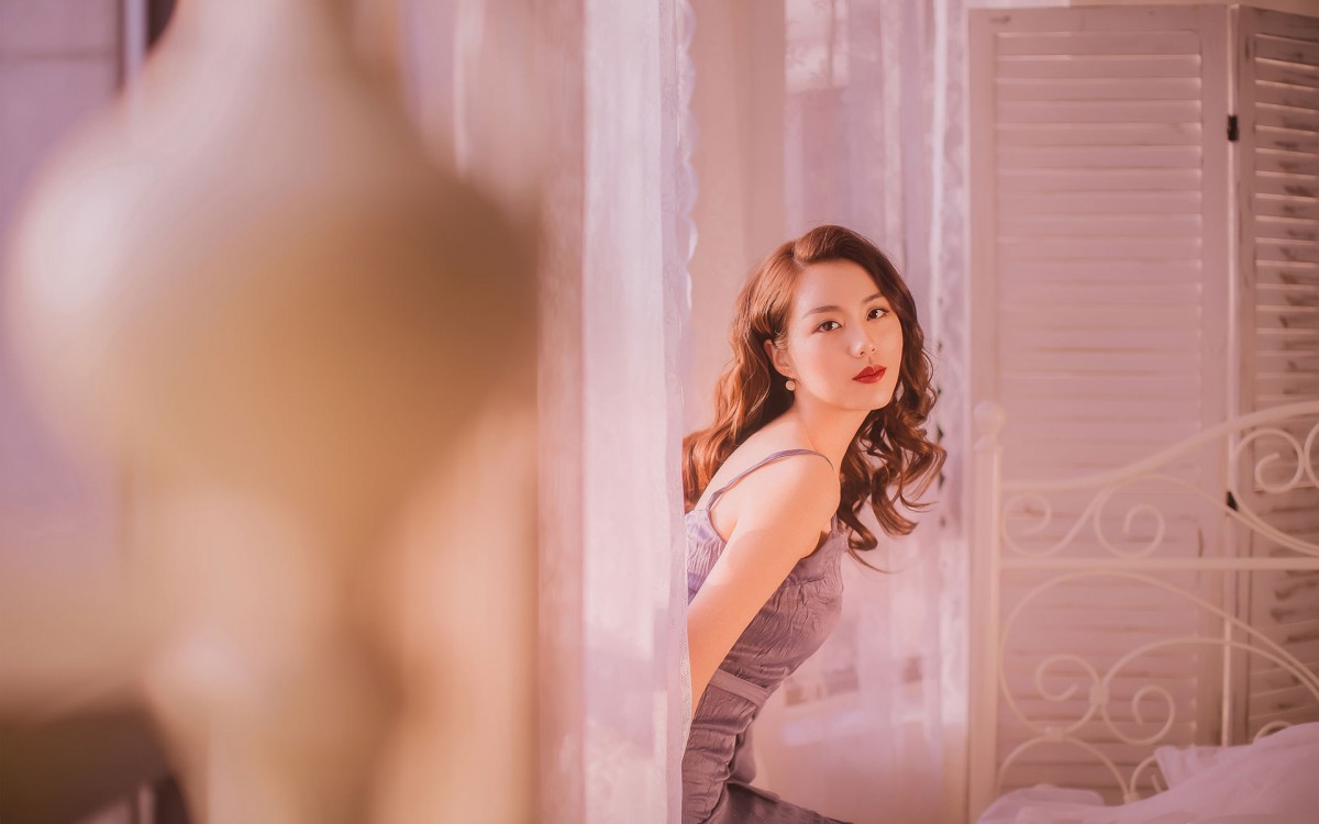 性感美少妇床上写真图片-美女壁纸-高清美女图片-第4图-娟娟壁纸