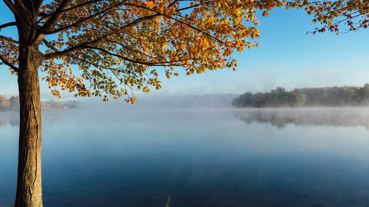 风景怡人的湖泊山水图片(11/14)