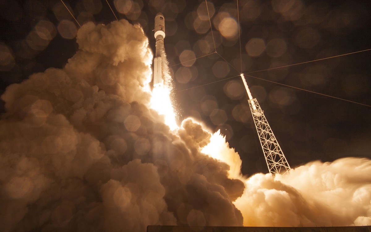 火箭航天器卫星发射图片-汽车壁纸-高清汽车图片-第7图-娟娟壁纸