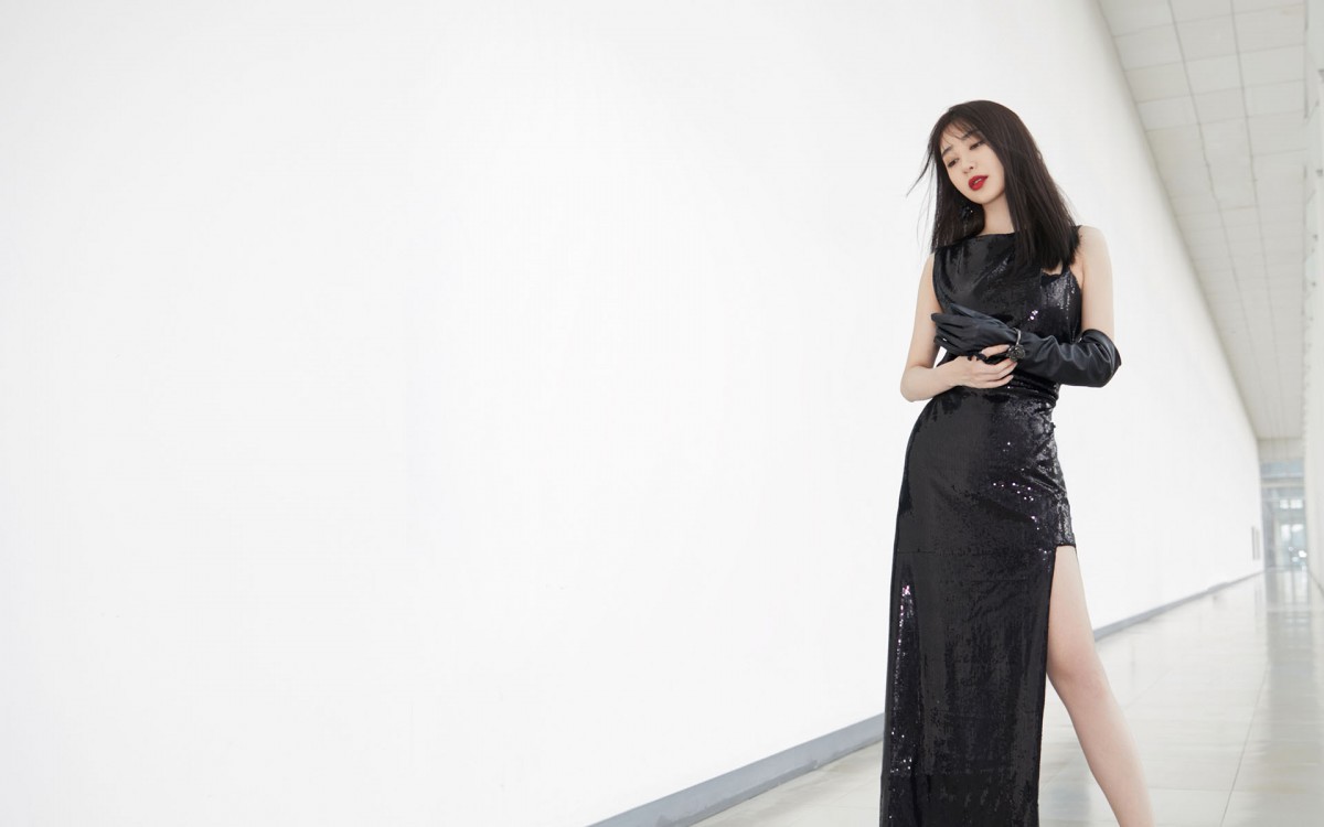 女神李菲儿写真图片-美女壁纸-高清美女图片-第3图-娟娟壁纸