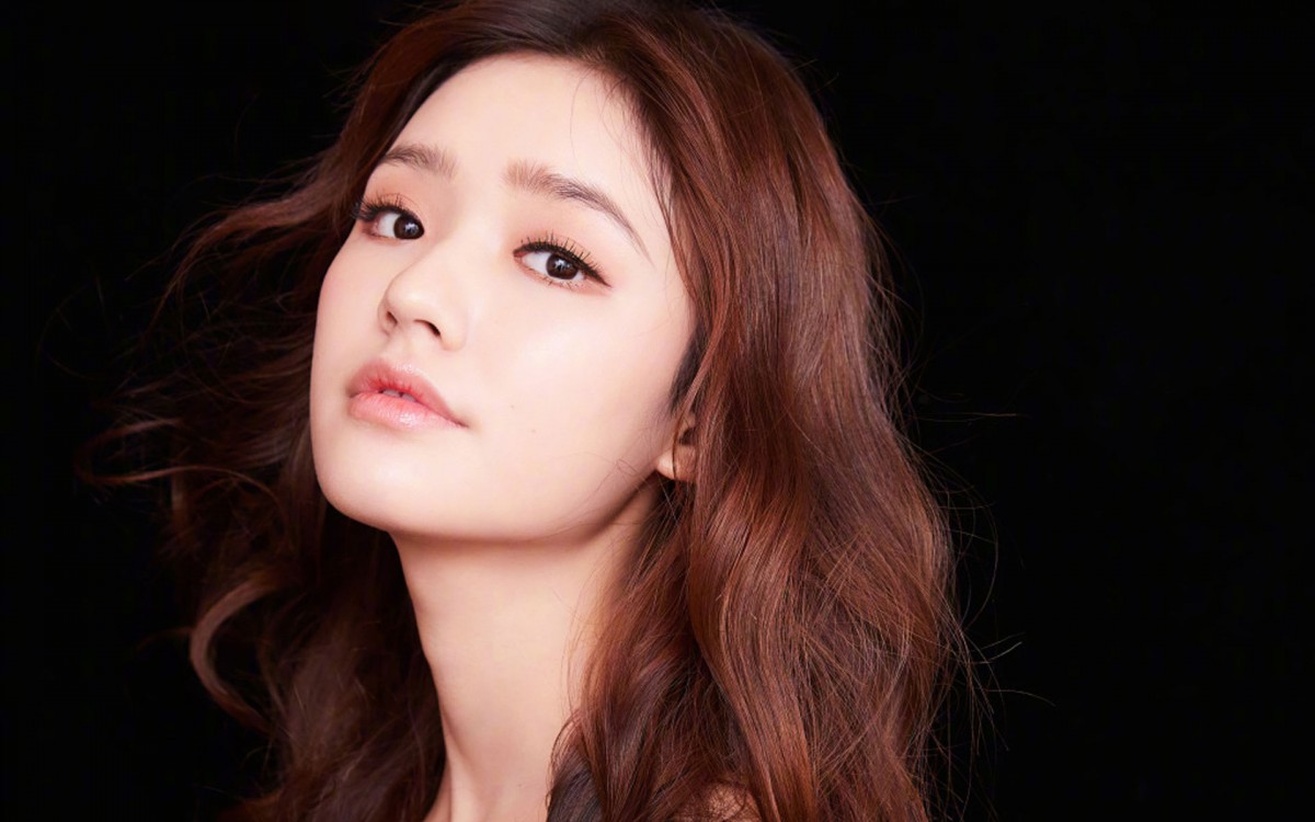 美女明星林允头像图片壁纸710