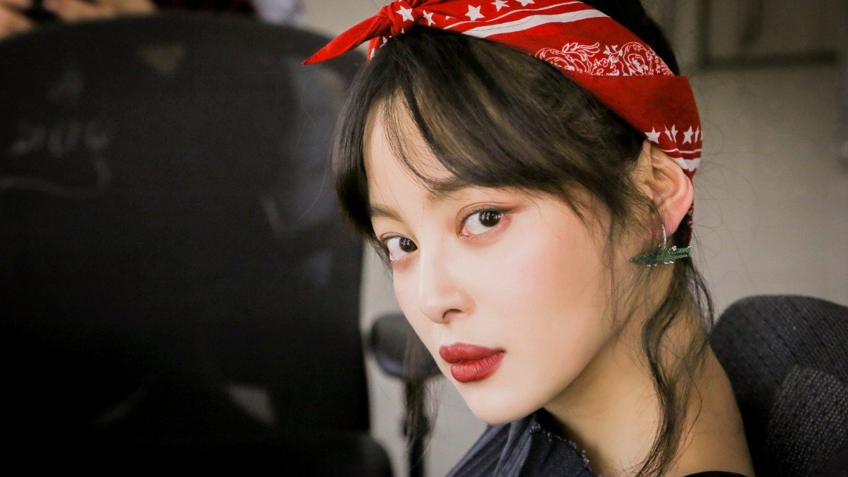 辛芷蕾头像图片-美女壁纸-高清美女图片-第9图-娟娟壁纸