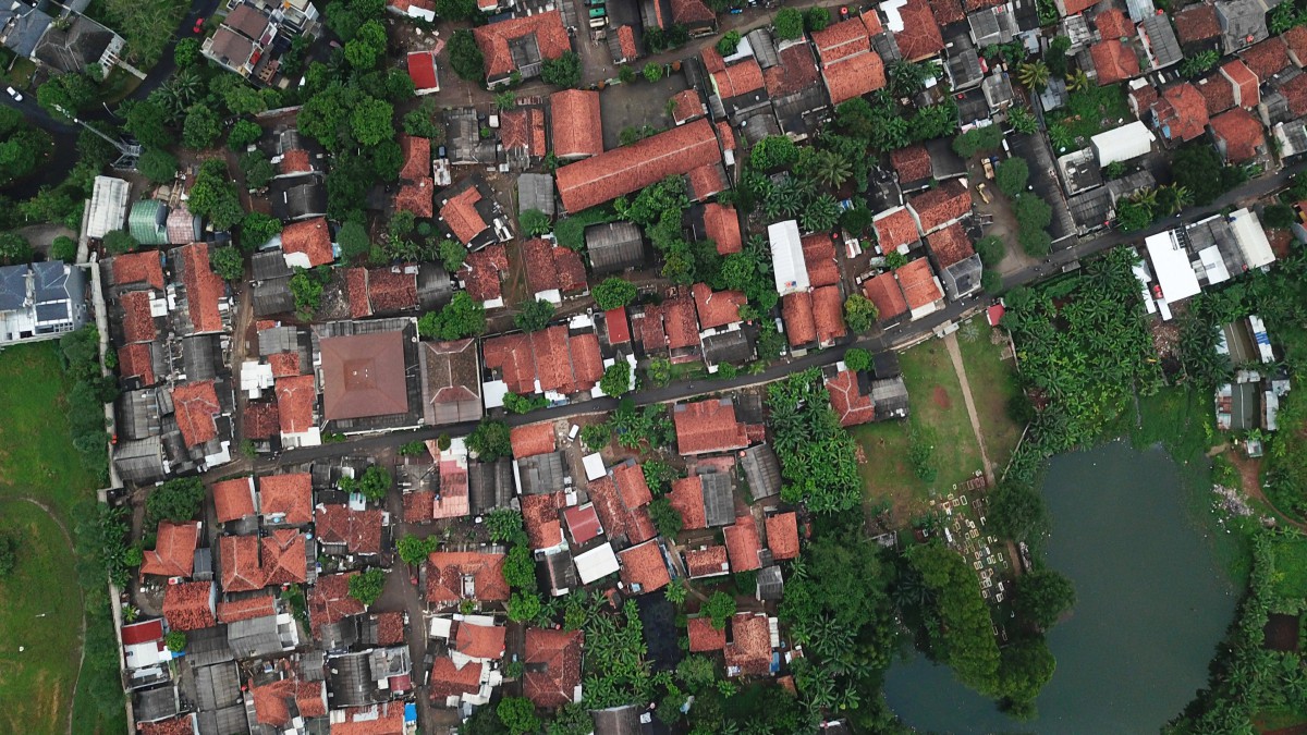 航拍郊外居民楼房图片211