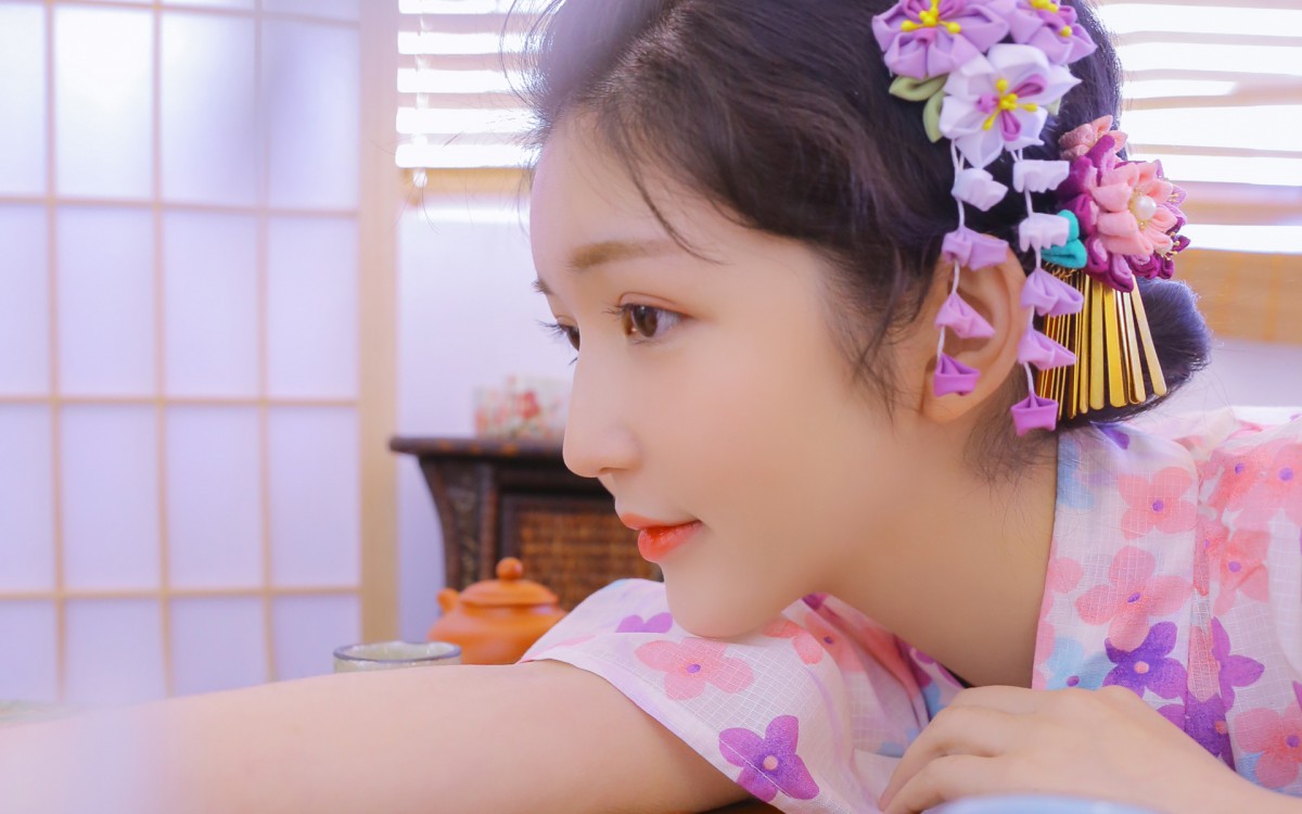 日本和服花姑娘美女图片1114