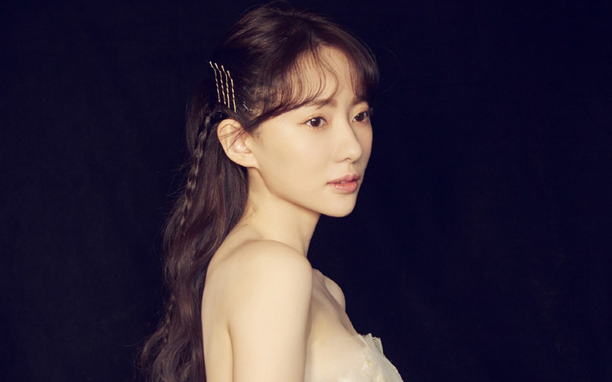 刘萌萌写真图片壁纸-美女壁纸-高清美女图片-第2图-娟娟壁纸