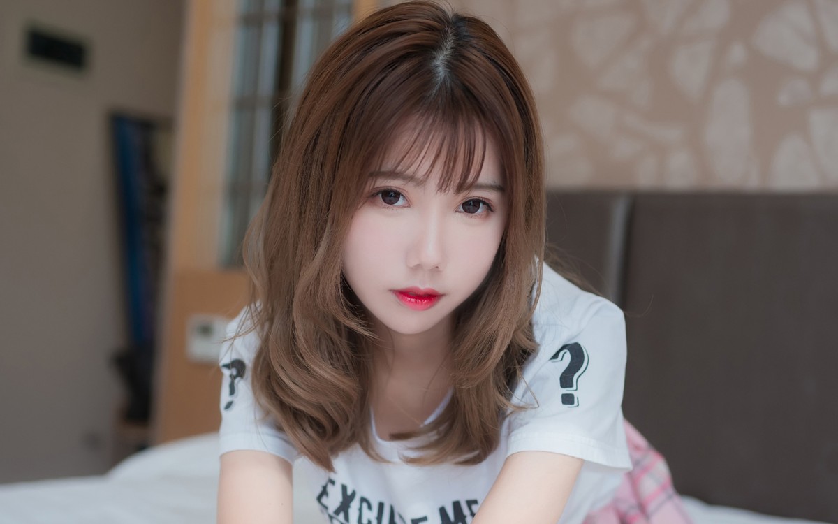 甜美短裙美女图片壁纸56