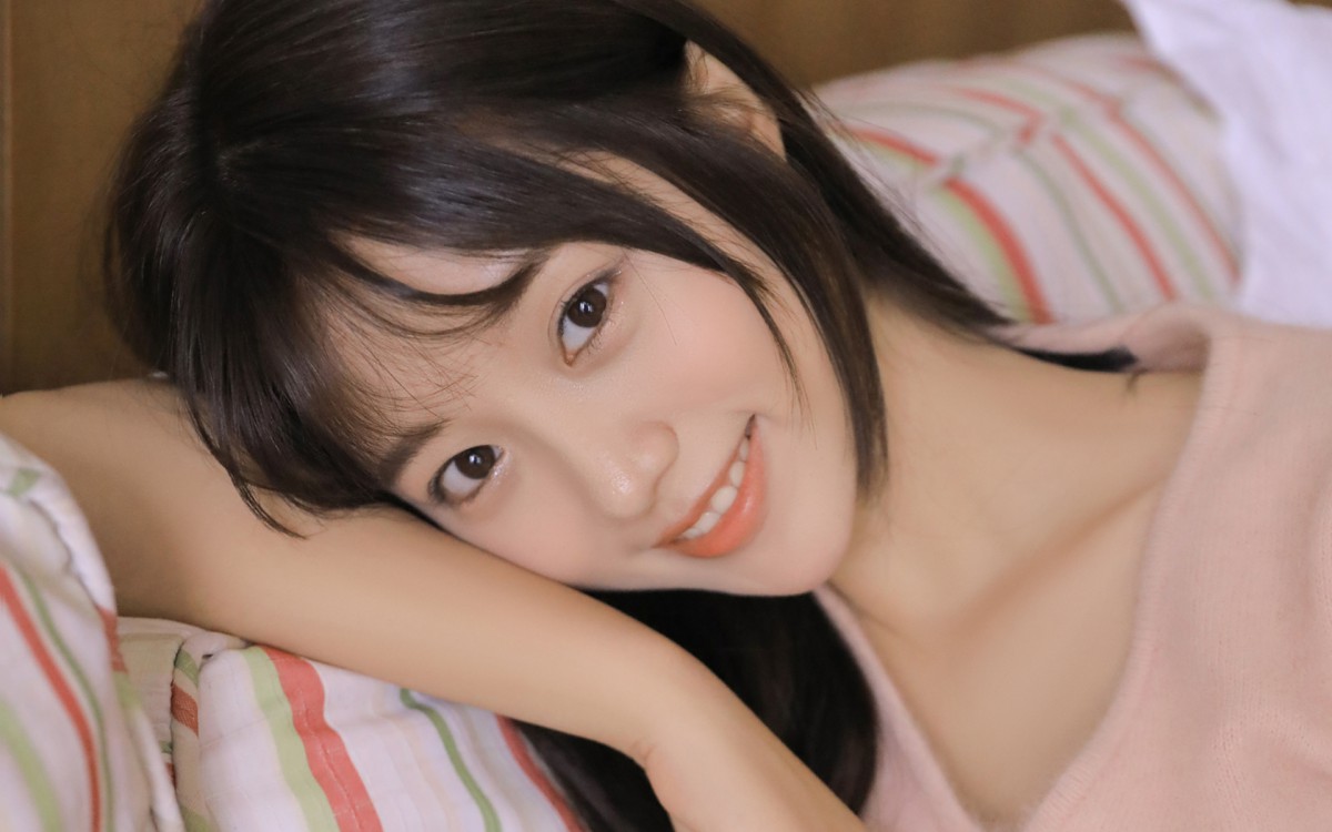 原图你的电脑分辨率(1600x1600)→生成壁纸显示:√欣赏模式全屏模式
